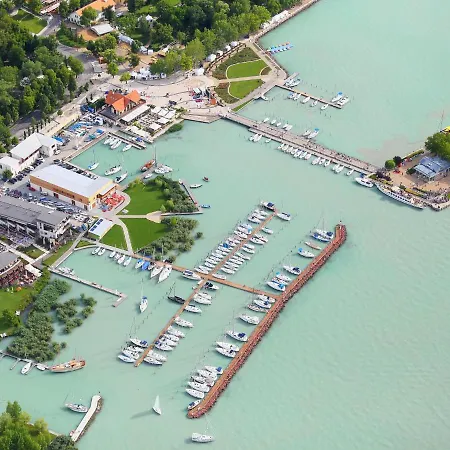 Villa Regatta *