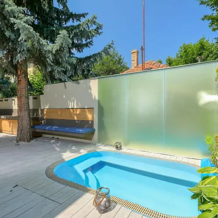Villa Regatta * بالاتونفوريد